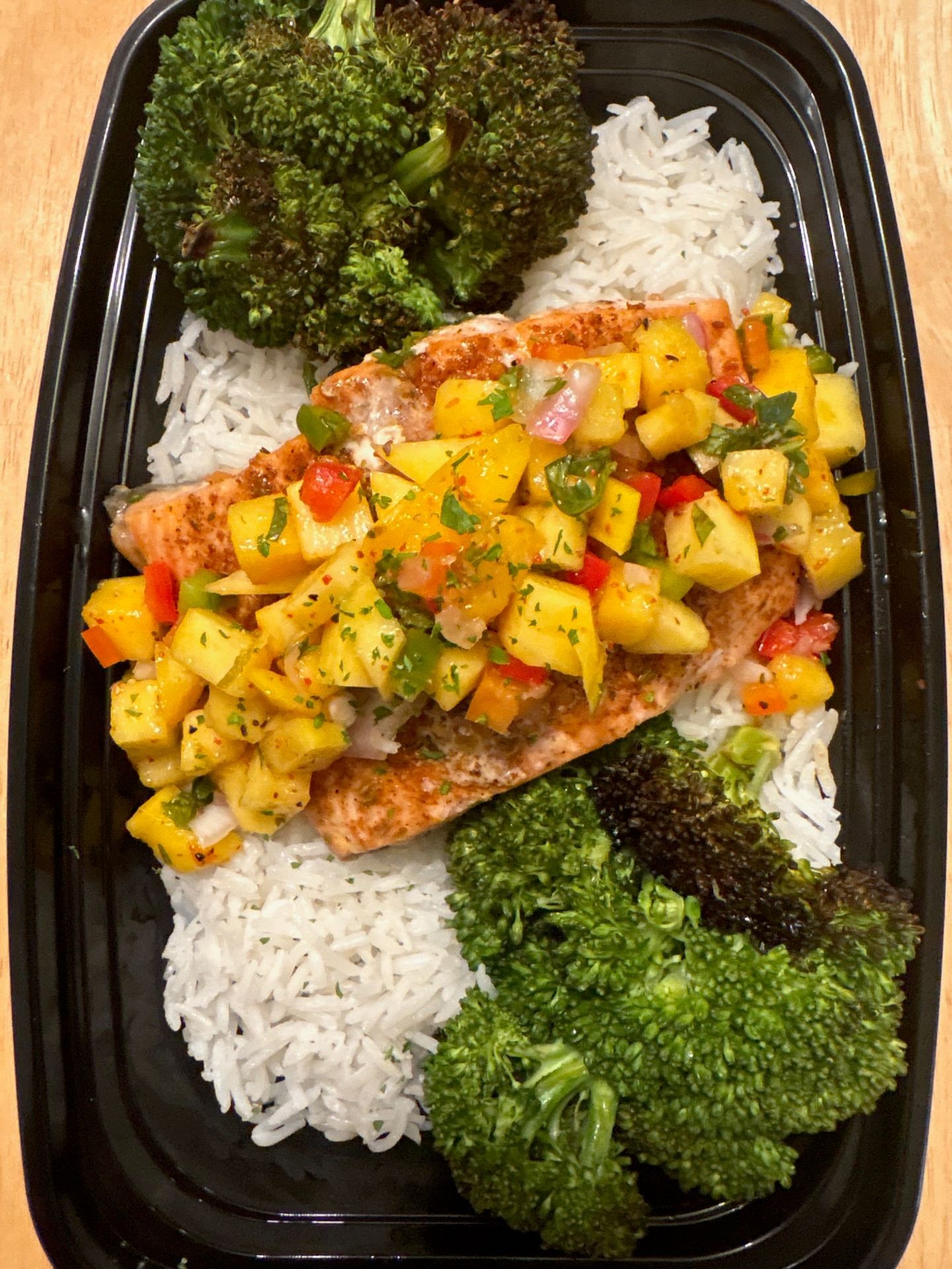 Blackened Salmon w. Mango Salsa & Broccoli